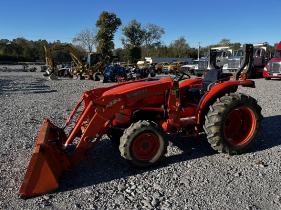 2012 KUBOTA L3800 HST Farm Tractor