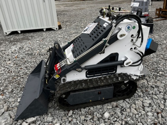 2024  BCT  LY380  Mini Skid Steer