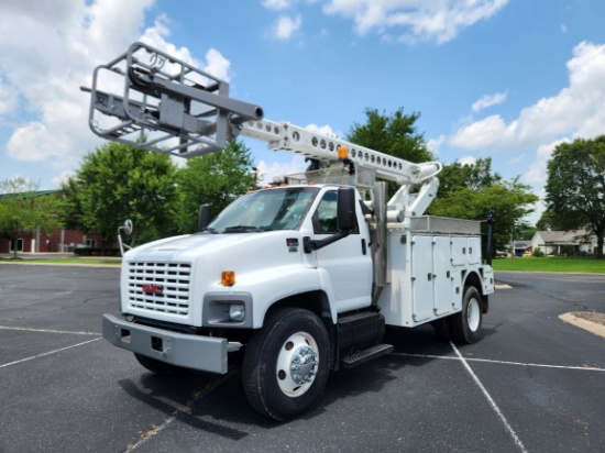 2009  GMC  C8500  S/A  Telescoping Cable Placing Bucket Truck