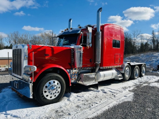 2008  PETERBILT  389  Tri-Axle  Truck Tractor