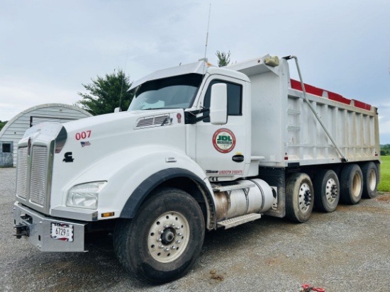 2015  Kenworth  T880  Quad Axle  Dump Truck