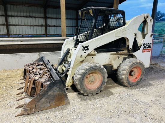 2003  Bobcat  S250  Skid Steer