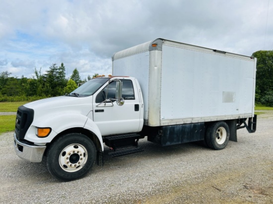 2004  FORD  F-650 Enclosed  S/A  Fuel & Lube Truck