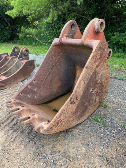 Esco 28" Excavator Bucket