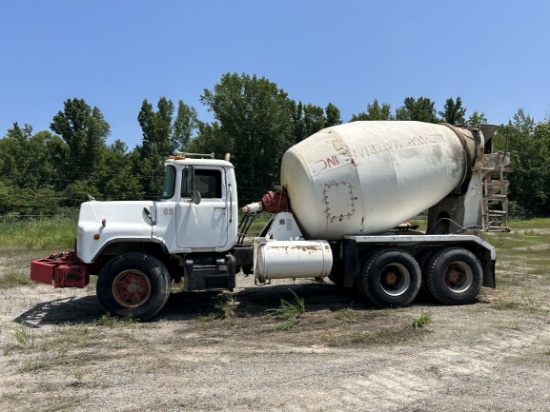 1988 Mack DM690S Rear Discharge T/A Concrete Mixer Truck