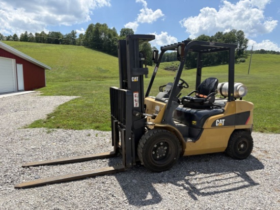 CAT GP30N Forklift