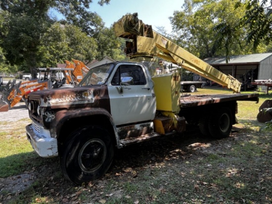 GMC 7000 S/A Boom Truck