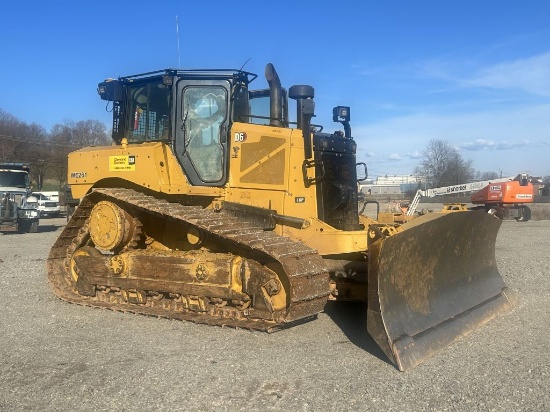 2019 Caterpillar D6