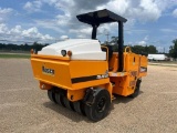 2019 ROSCO TRUPAC 915
