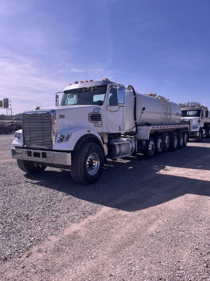 2019 Freightliner 122SD, Cummins X15