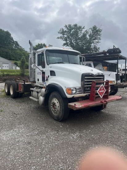2006 Mack Granite Cab and Chassis