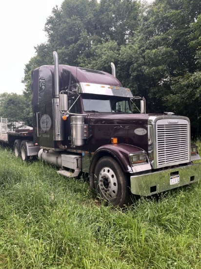 1999 Freightliner FLD 132, Tandem Axle Sleeper Cab