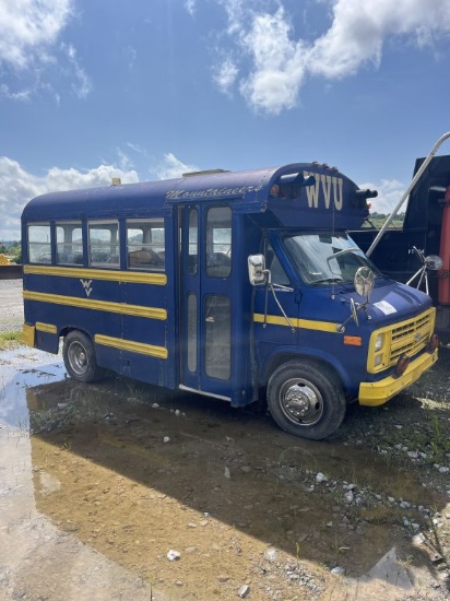Early 90's Chevy Van Bus, Dual Wheels