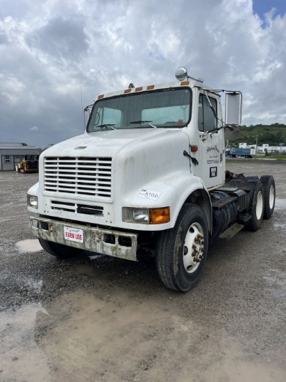 1998 International 8100, M11 Cummins