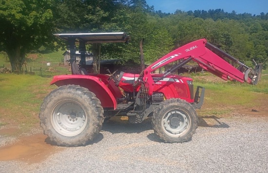 Massey Ferguson 2650, 4WD, Loader, Canopy