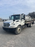 2004 International 4300 DT466, Auto