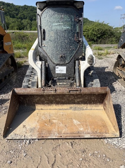 Bobcat T64, S/N B4SD12558, 1317 Hrs, 66" smooth bk