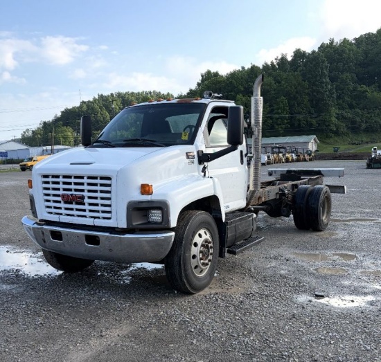 2009 GMC C7500, Cab and Chassis