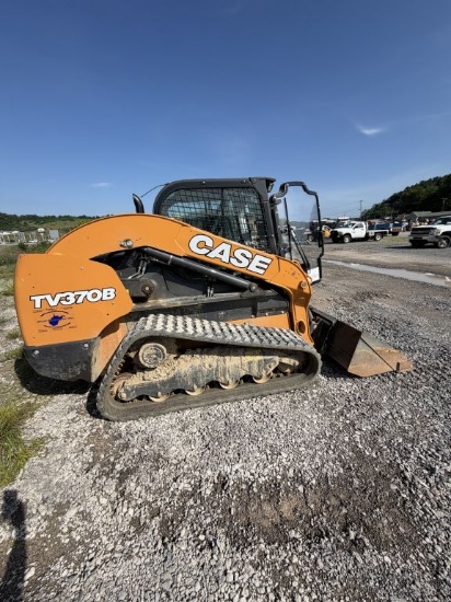 Case TV370B Skid Steer