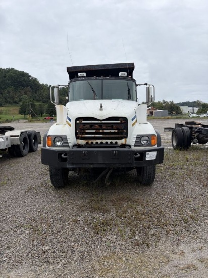 06 Mack CV713 Dump Truck w/Plow