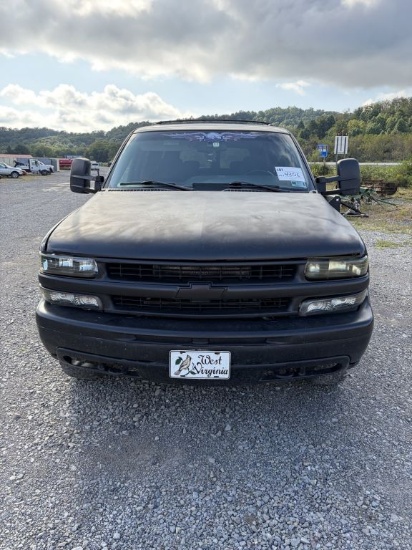 02 Chevy Suburban 1500