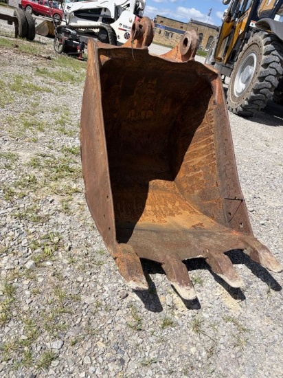 24" Bucket, 45mm, 4 Teeth