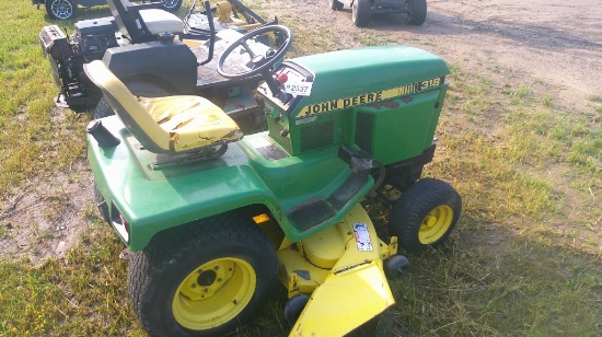 JD 318 Riding Lawn Mower