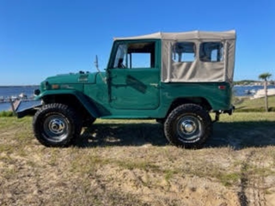 1971 Toyota FJ40 Land Cruiser