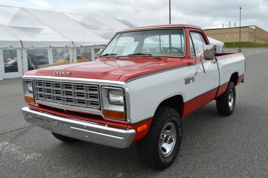 1985 Dodge Ram Power Wagon