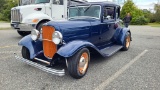 1932 Ford Deluxe 5 window coupe