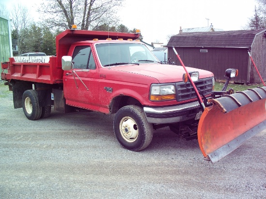 1995 Ford F-350 super duty truck with dump bed