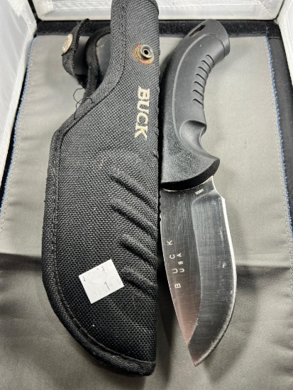 Buck 392 Straight Knife w/ nylon sheath, snap is rusted