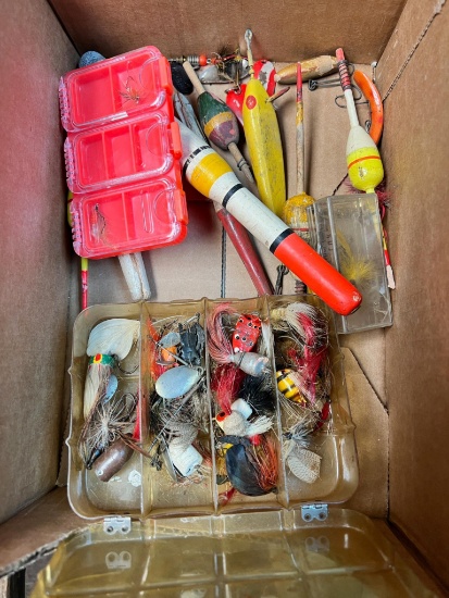 ASST FISHING LURE AND TACKLE