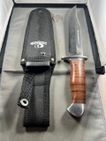Mossy Oak Straight knife with nylon sheath