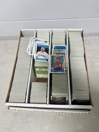 Baseball Cards 3200 ct box w/ 2016 Topps Heritage