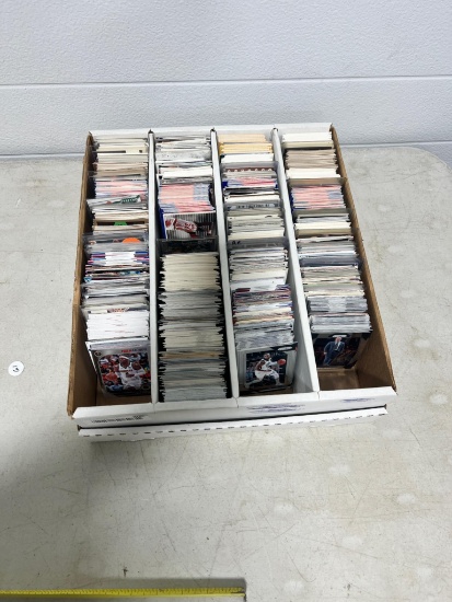 Basketball Cards 3200 ct box w/ some toploaders
