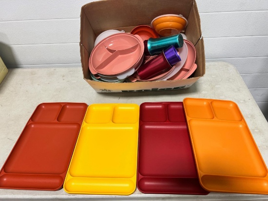 Box lot of vintage Tupperware w/ camping trays