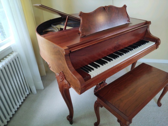RARE WURLITZER BABY BUTTERFLY 73 KEY BABY GRAND PIANO # 943 WITH BENCH, APPROX 48 X 48 INCHES