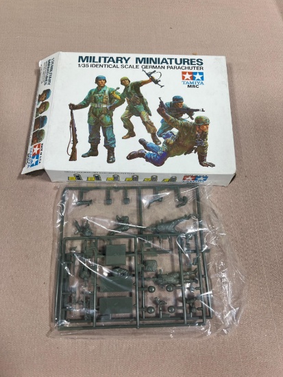German Parachuter 1/35 scale  Tamiya models in box