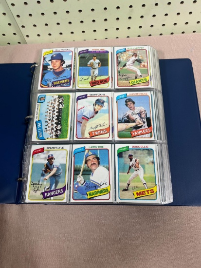 1980 Topps Baseball cards in Notebook w/ Rickey Henderson RC