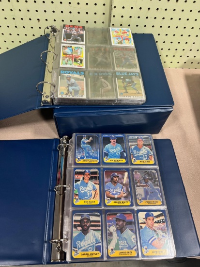 1986 Topps and Donruss starter sets in notebooks