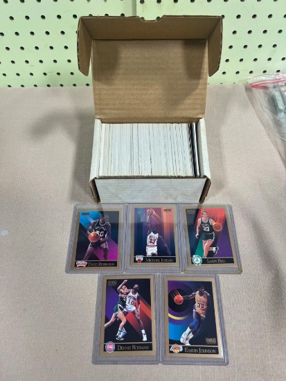 1990 - 91 Skybox Basketball Series 1 1 - 300, a lot of SPs Jordan, Bird, Magic Robinson, Kemp RC