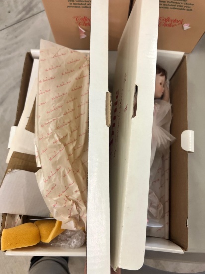 Dolls (2) Julia and Ann by Susan Walken Danbury Mint