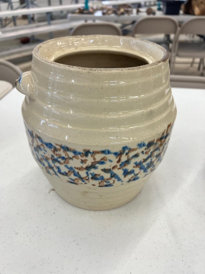 Sponge ware Cookie Jar no lid, w/ crack 8"