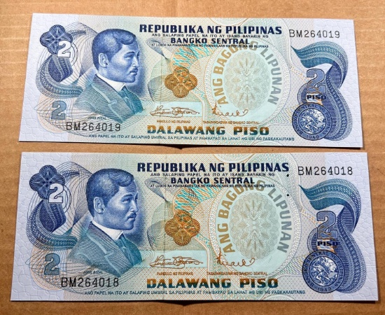 2- Pilipinas 2 Peso Banknote, UNC w/ sequential serial numbers, sells times the money