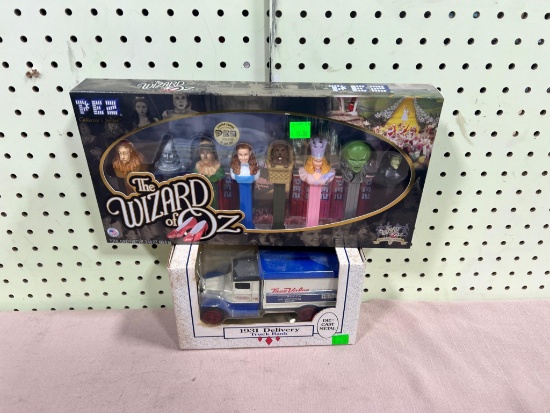 Ertle Delivery Truck Die Cast + Wizard of Oz Pez set