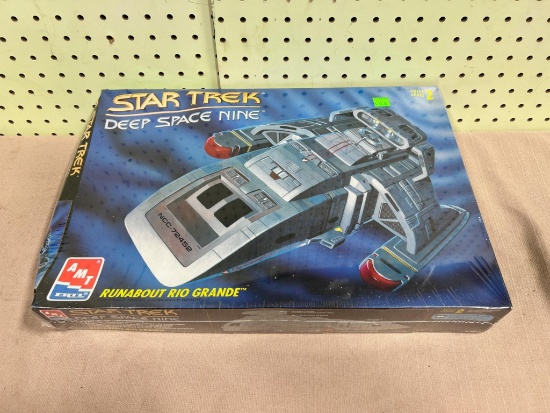 Star Trek Deep Space Nine Runabout Rio Grande in cello