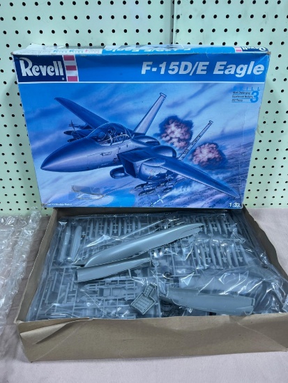F15 D/E Eagle Revell 1/32 scale opened