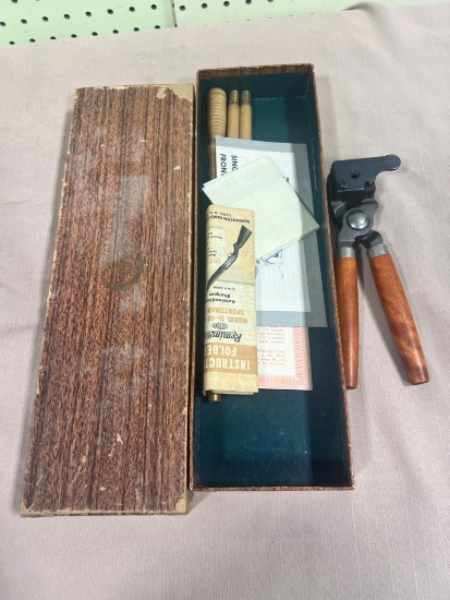 Colt frontier Revolver Box Only, + cleaning rod and bullet mold