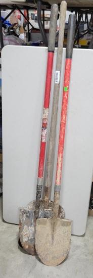 3 Shovels
